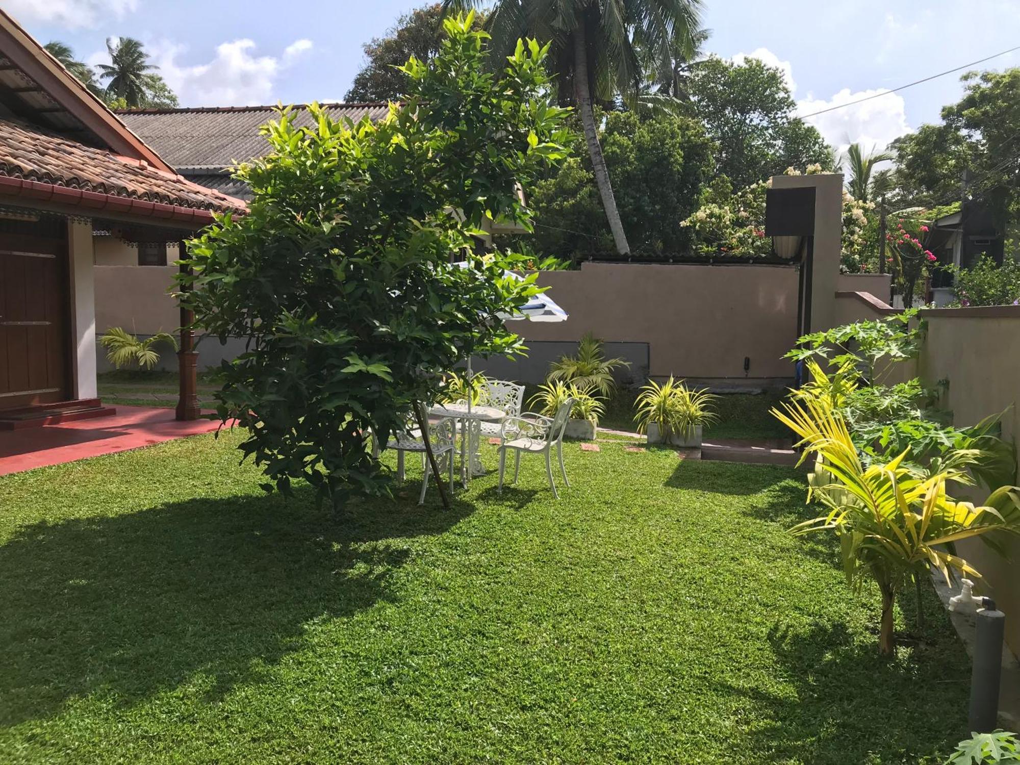 Villa Bubble Sea Unawatuna Exterior photo